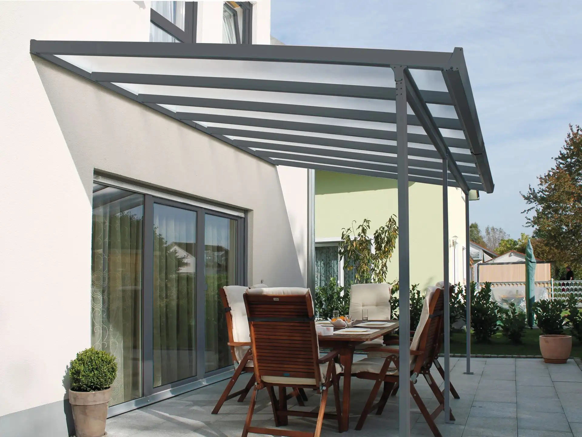 terrassenüberdachung mit Überstand